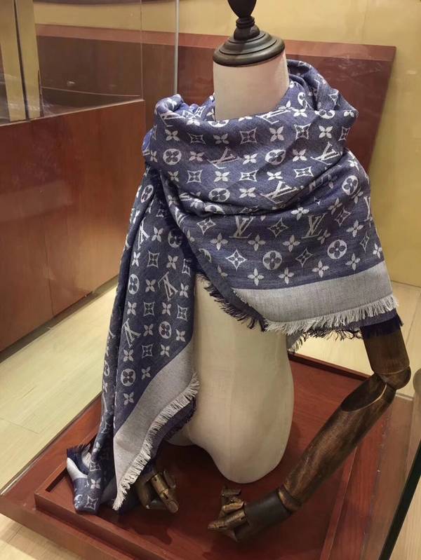 Louis Vuitton Scarf LVC00597